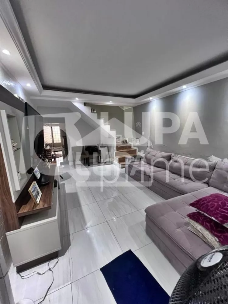 Casa à venda com 2 quartos, 97m² - Foto 2