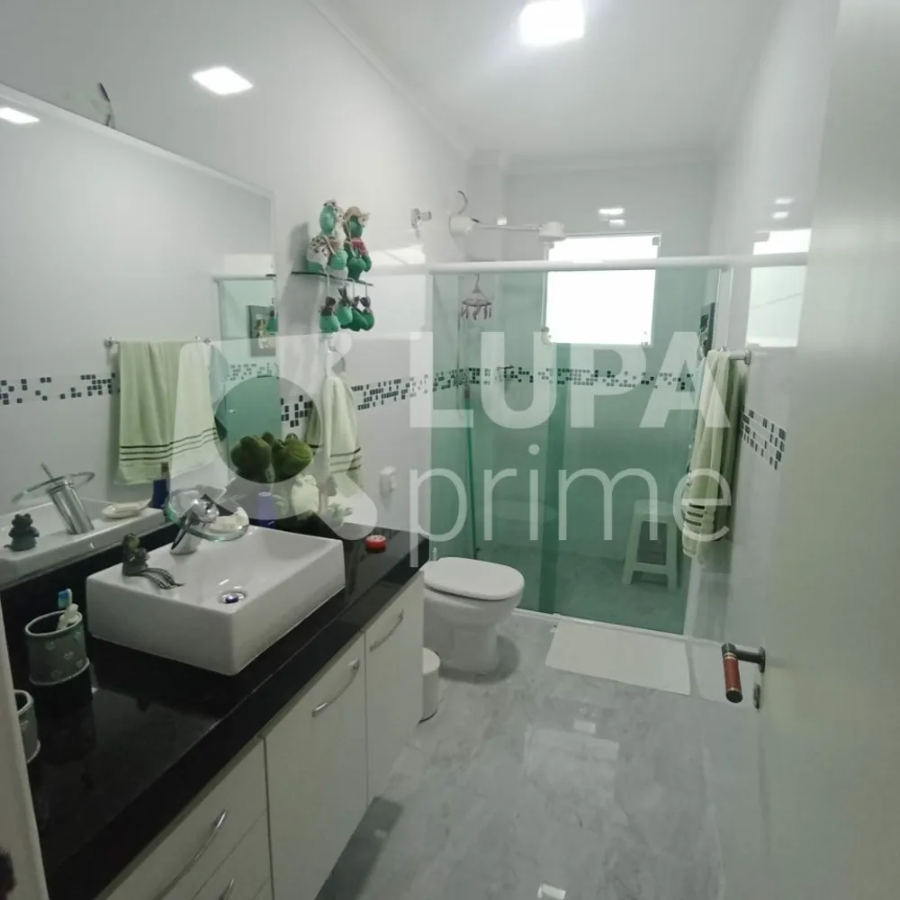 Casa, 5 quartos, 240 m² - Foto 6