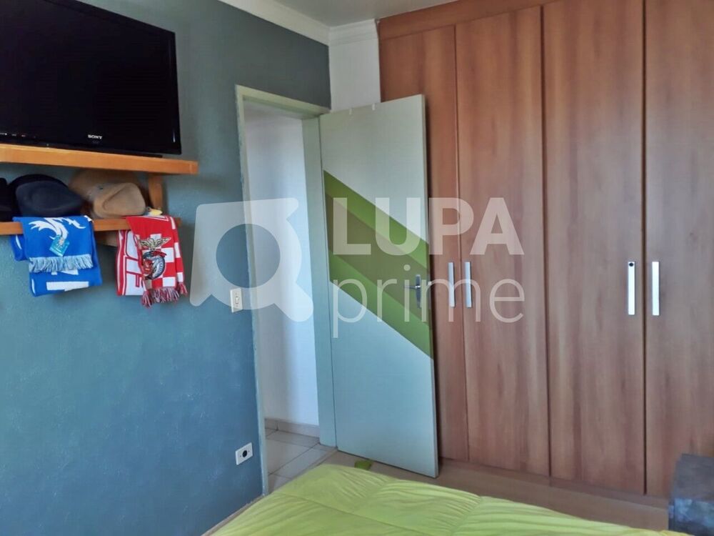 Apartamento à venda com 2 quartos, 60m² - Foto 2
