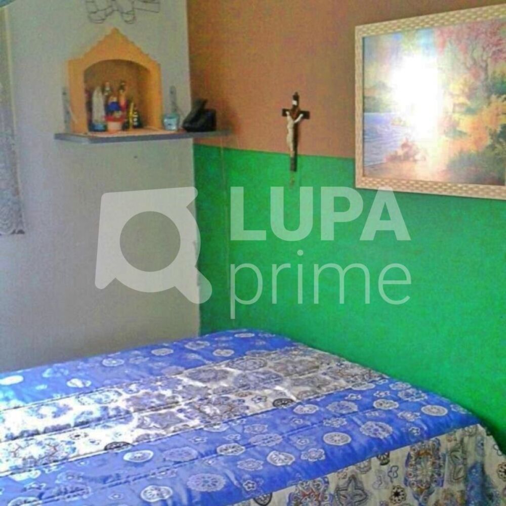 Casa à venda com 3 quartos, 230m² - Foto 6