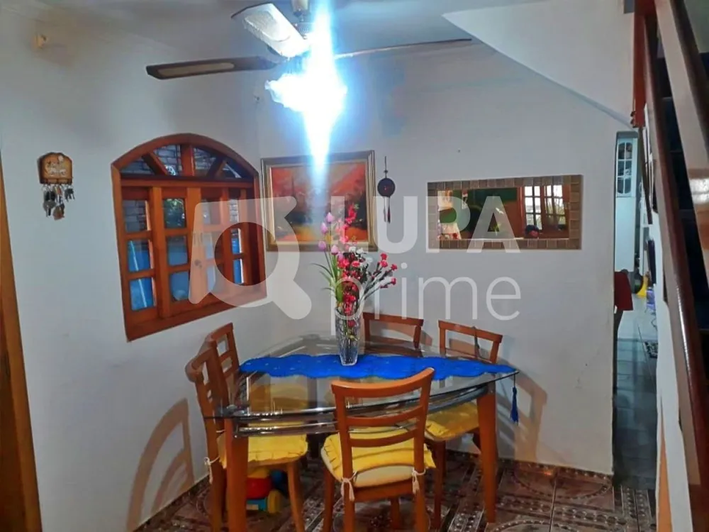 Casa, 3 quartos, 230 m² - Foto 13