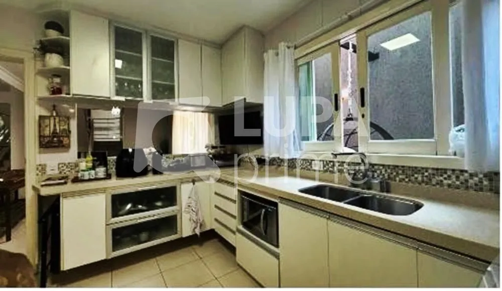 Casa, 4 quartos, 300 m² - Foto 4