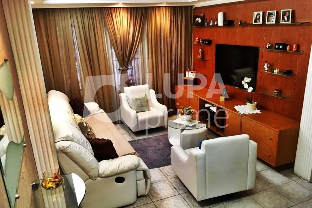 Casa, 4 quartos, 241 m² - Foto 1