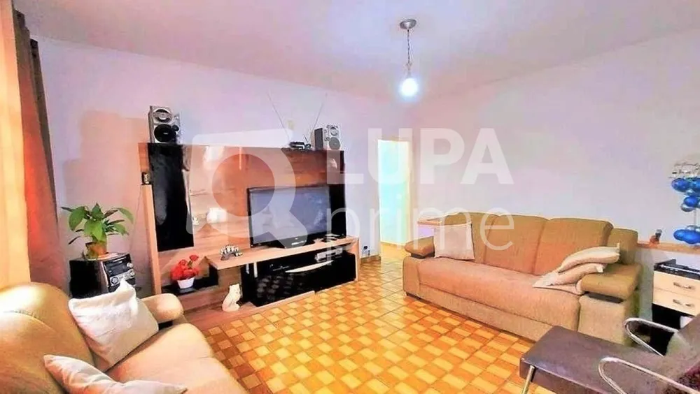 Casa, 5 quartos, 253 m² - Foto 1