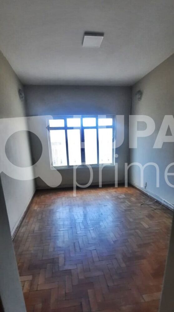 Casa à venda com 2 quartos, 130m² - Foto 2