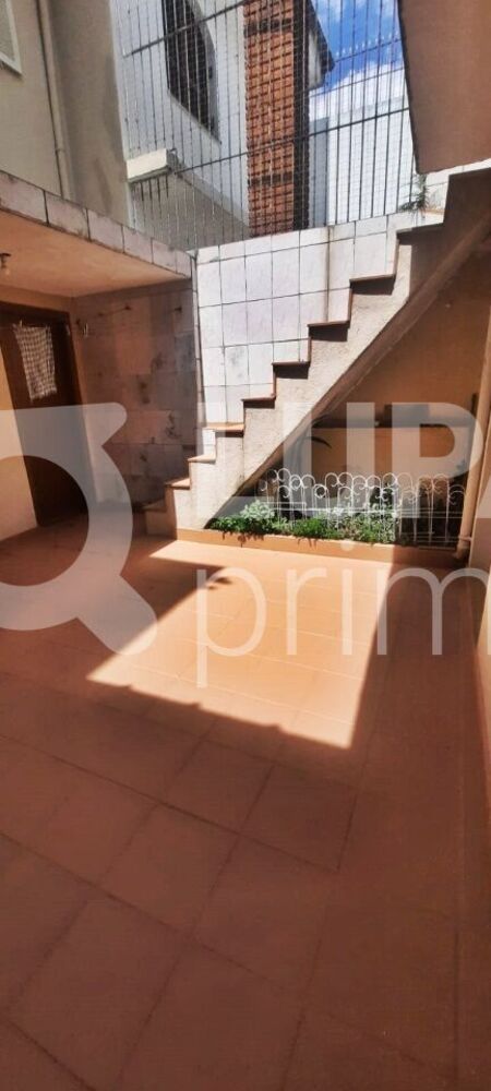 Casa à venda com 2 quartos, 130m² - Foto 11