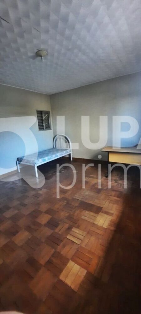 Casa à venda com 2 quartos, 130m² - Foto 6
