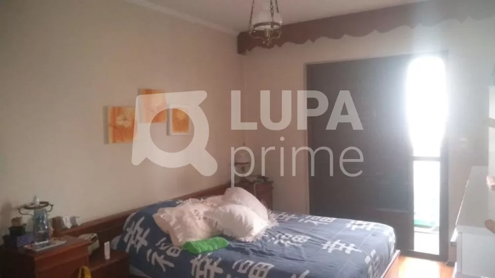 Apartamento à venda com 4 quartos, 236m² - Foto 16