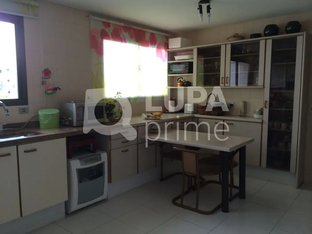 Apartamento, 3 quartos, 250 m² - Foto 4