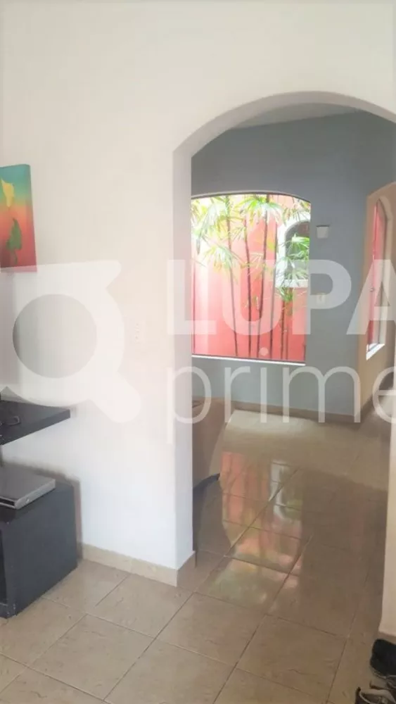 Casa à venda com 3 quartos, 184m² - Foto 5