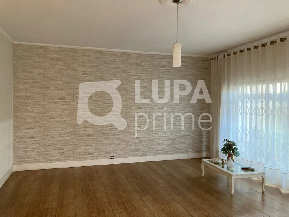 Casa, 3 quartos, 240 m² - Foto 1