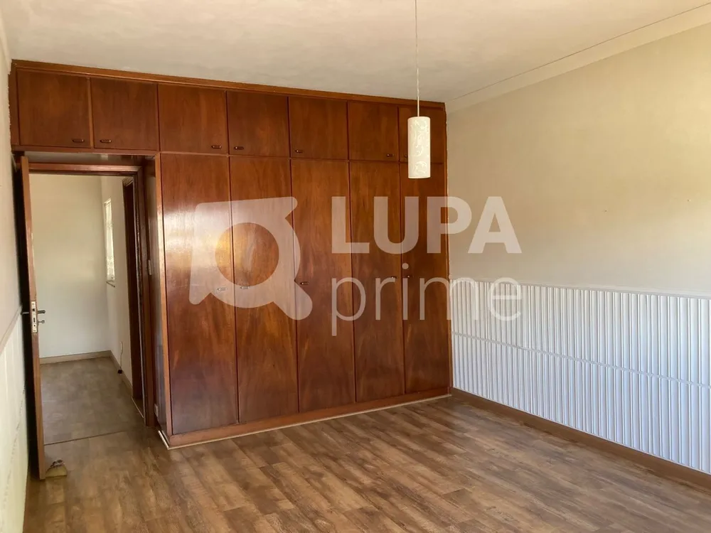 Casa, 3 quartos, 240 m² - Foto 13