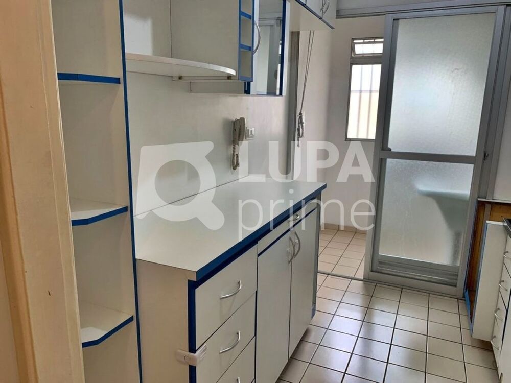 Apartamento à venda com 3 quartos, 64m² - Foto 4