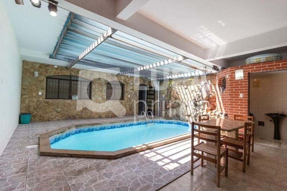 Casa, 4 quartos, 200 m² - Foto 1