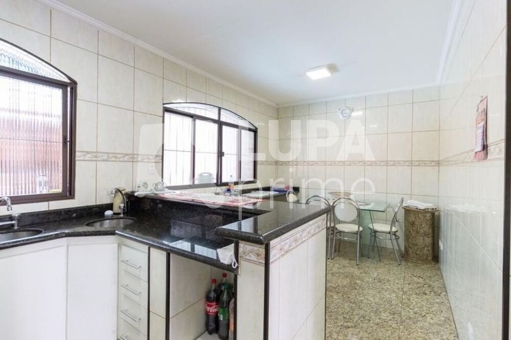 Casa, 4 quartos, 200 m² - Foto 11