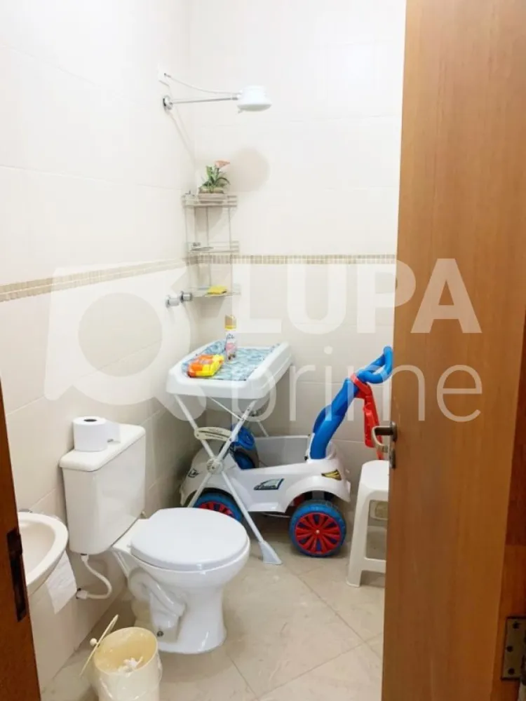 Casa, 4 quartos, 311 m² - Foto 2