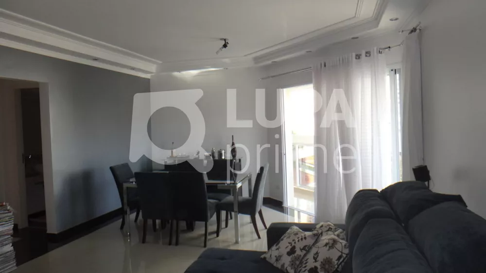 Apartamento à venda com 3 quartos, 159m² - Foto 2