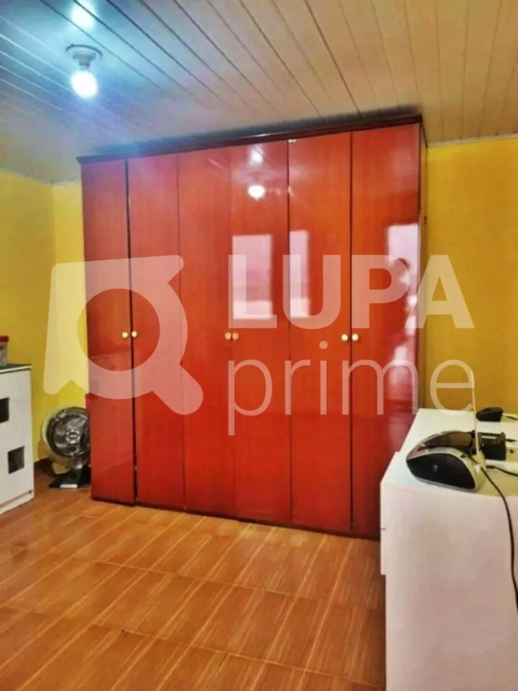 Casa, 4 quartos, 147 m² - Foto 1
