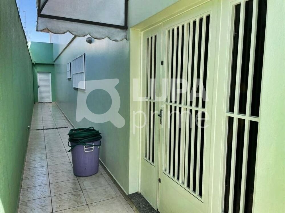 Casa, 3 quartos, 208 m² - Foto 4