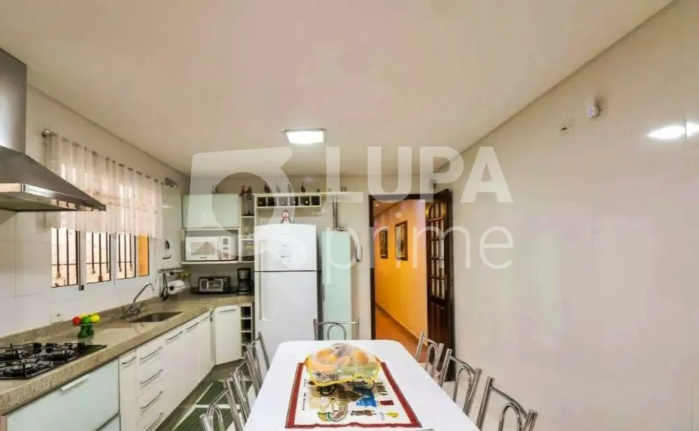 Casa, 3 quartos, 250 m² - Foto 8