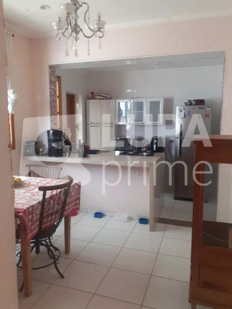 Casa à venda com 2 quartos, 120m² - Foto 6