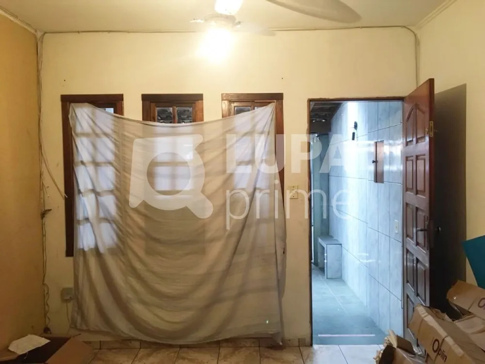 Casa, 3 quartos, 77 m² - Foto 2