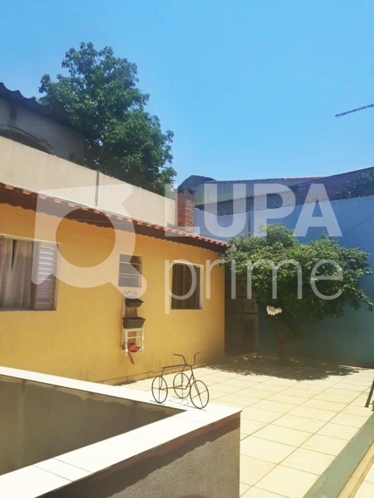 Casa à venda com 3 quartos, 330m² - Foto 7