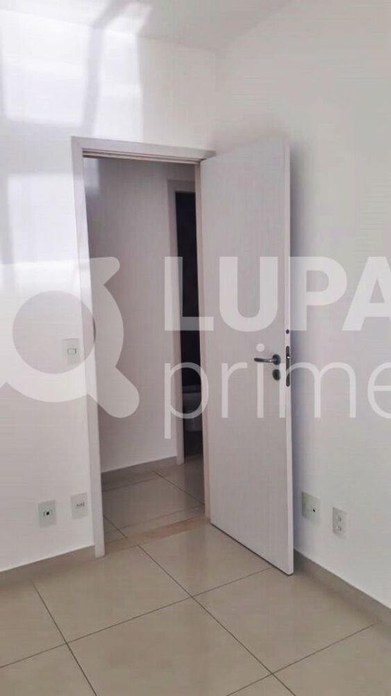 Apartamento à venda com 3 quartos, 128m² - Foto 8