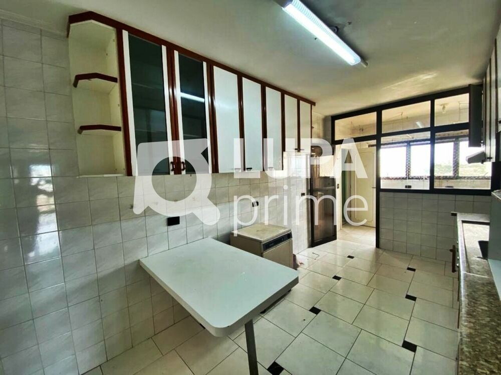 Apartamento à venda com 3 quartos, 130m² - Foto 8