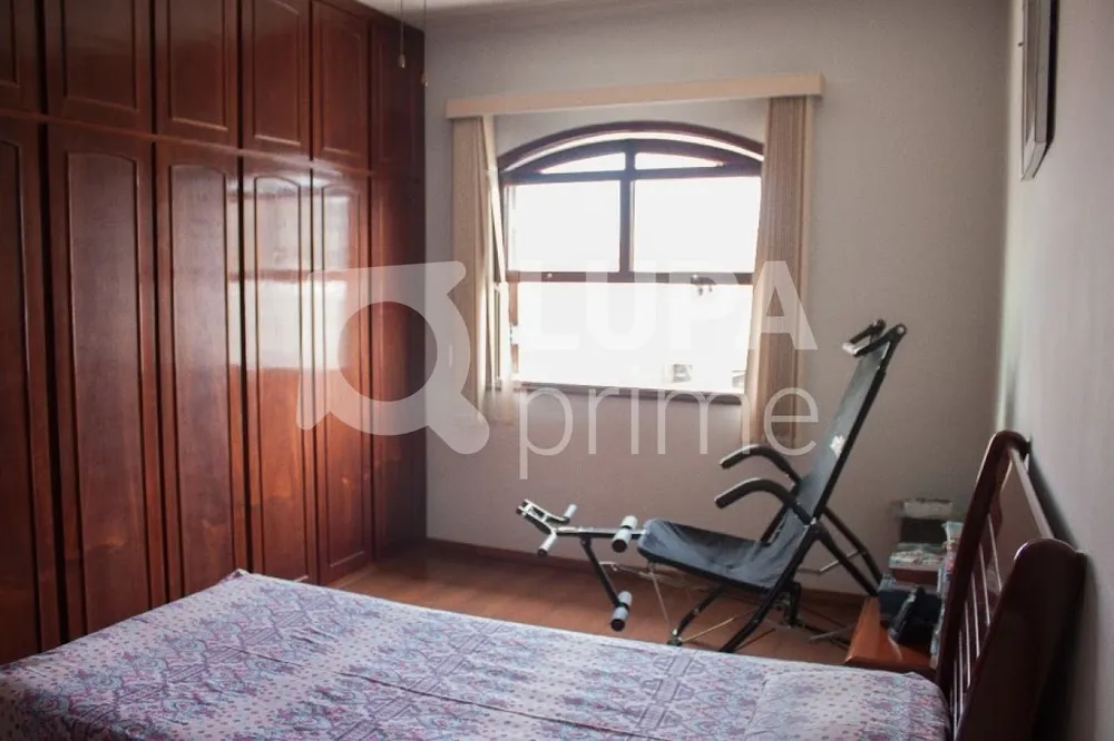Casa, 3 quartos, 200 m² - Foto 2
