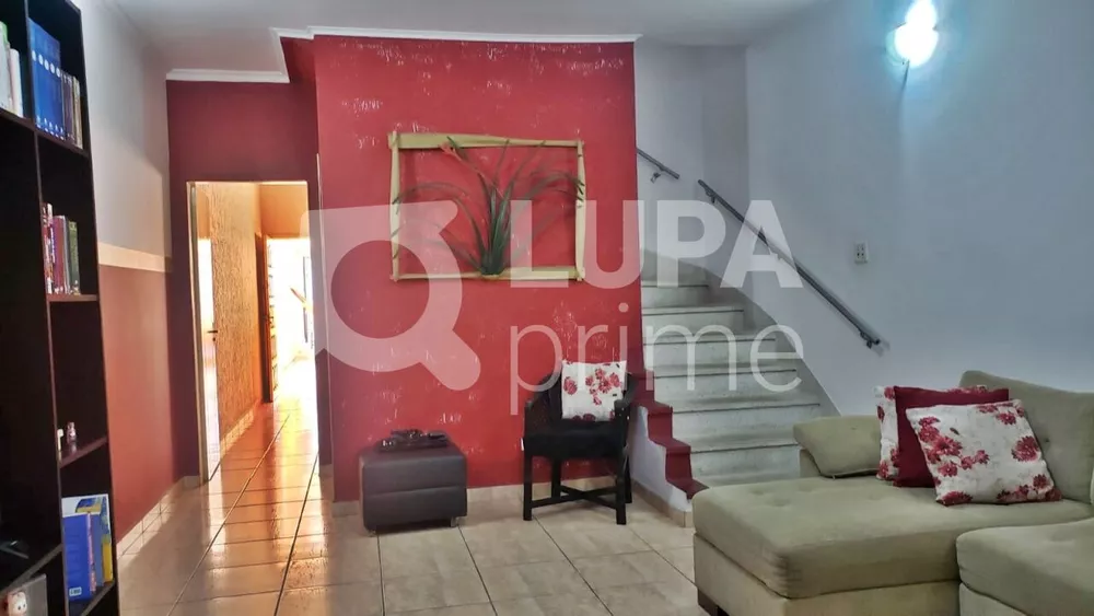 Casa à venda com 4 quartos, 195m² - Foto 4