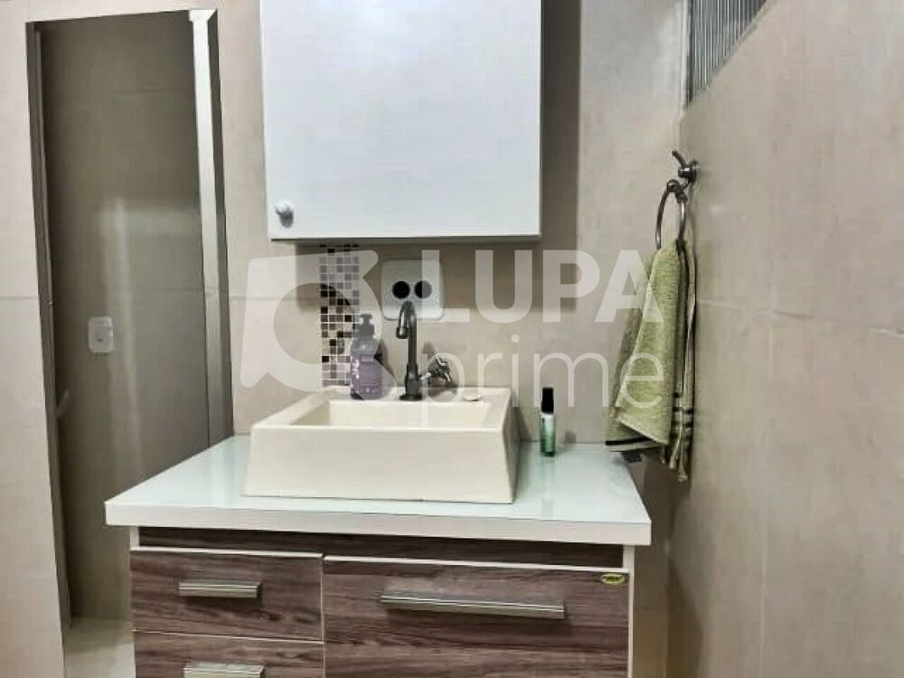 Apartamento, 3 quartos, 100 m² - Foto 1