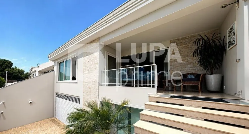 Casa, 3 quartos, 253 m² - Foto 6