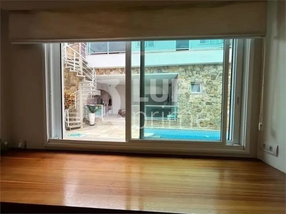 Casa, 3 quartos, 253 m² - Foto 12