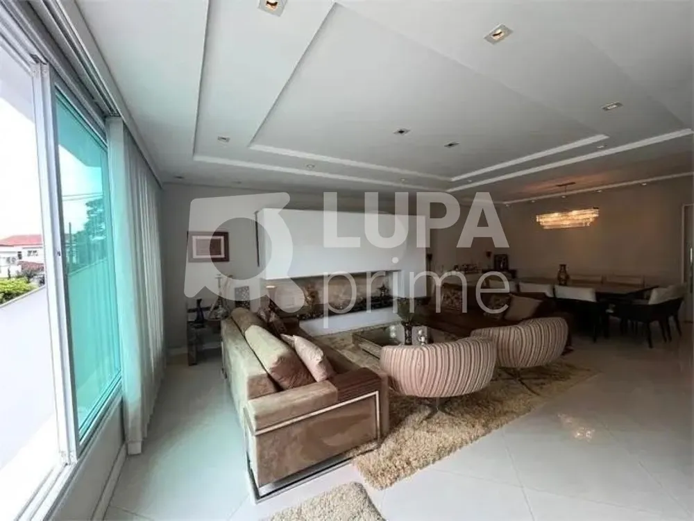 Casa, 3 quartos, 253 m² - Foto 1