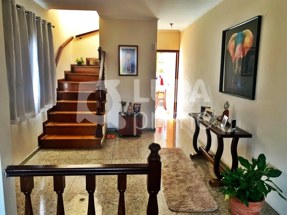 Casa, 4 quartos, 263 m² - Foto 9