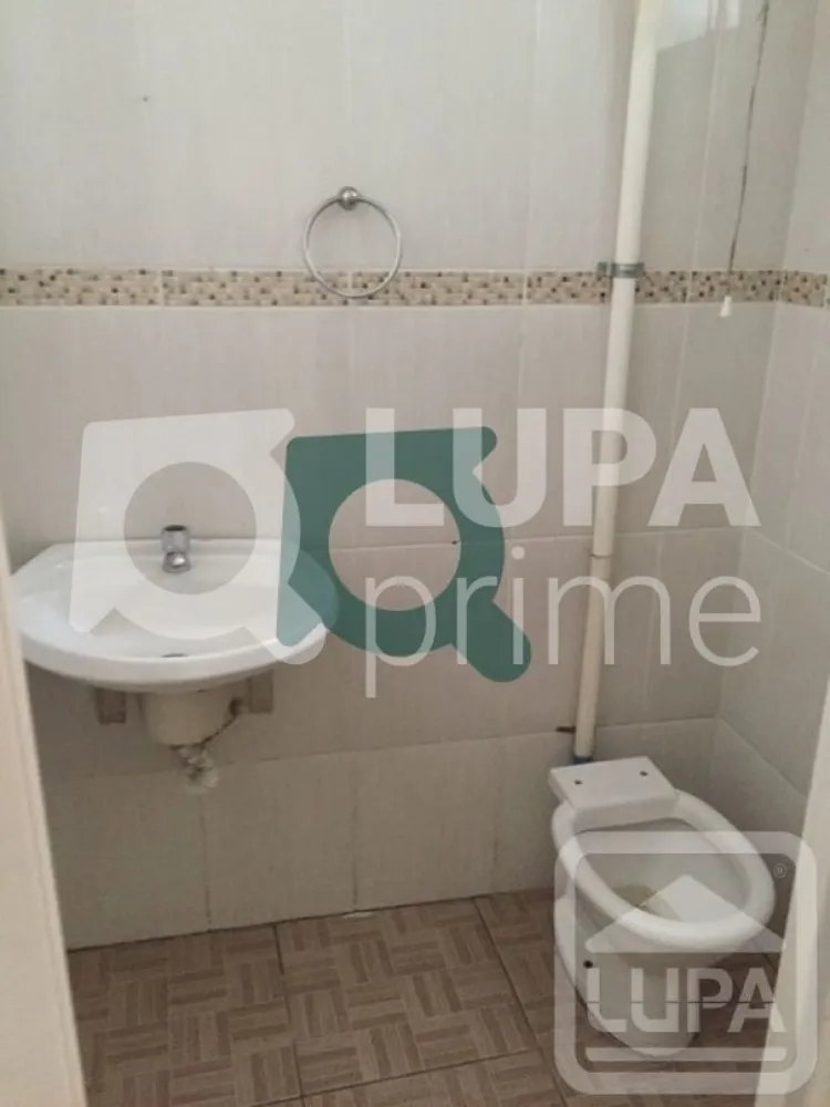 Casa, 6 quartos, 250 m² - Foto 2