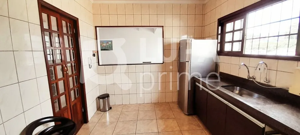 Casa, 3 quartos, 192 m² - Foto 4