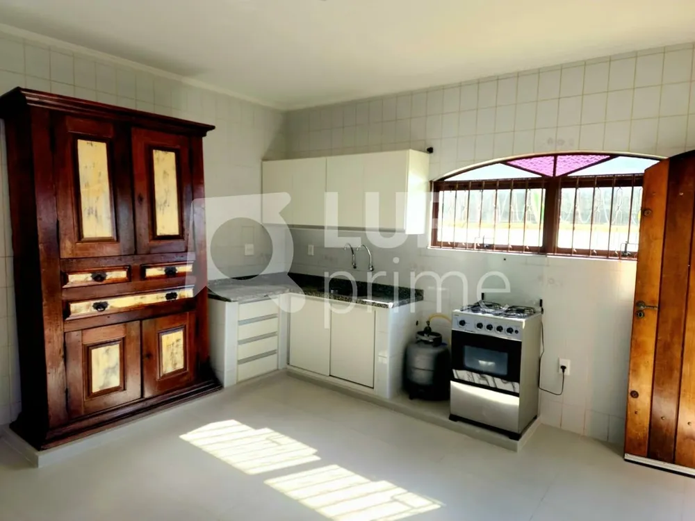 Casa, 3 quartos, 250 m² - Foto 14