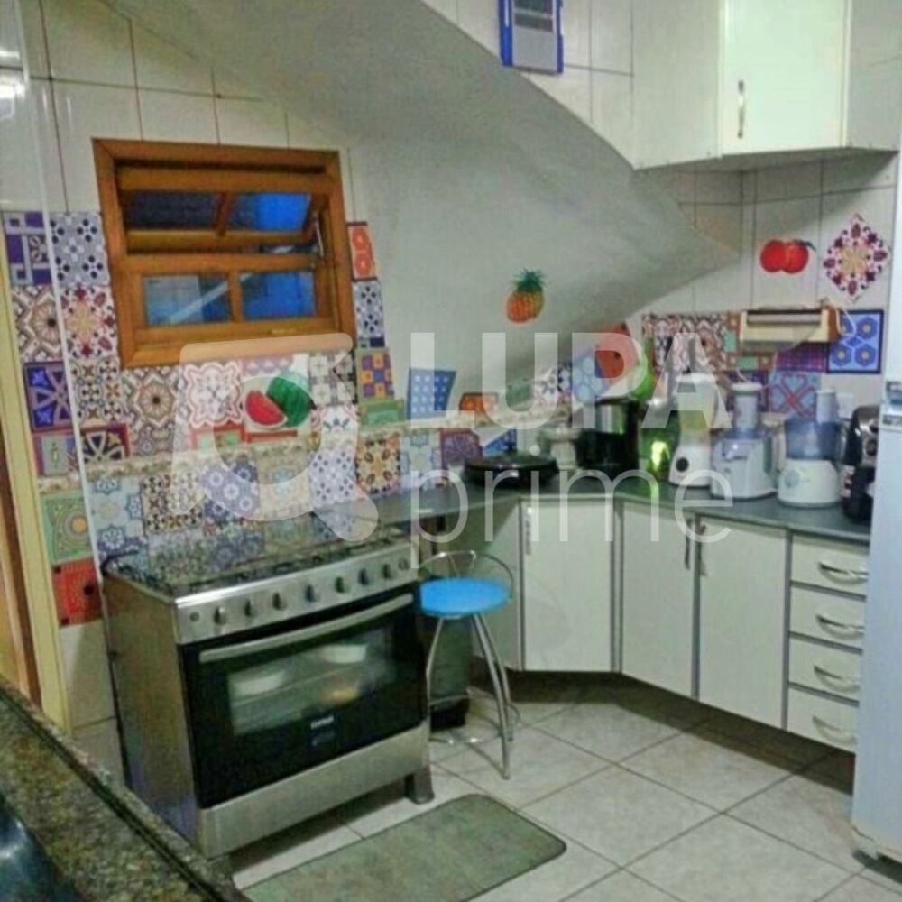 Casa à venda com 3 quartos, 77m² - Foto 2