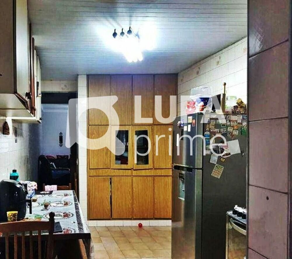 Casa à venda com 4 quartos, 130m² - Foto 9