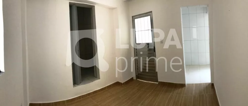 Casa à venda com 7 quartos, 300m² - Foto 2