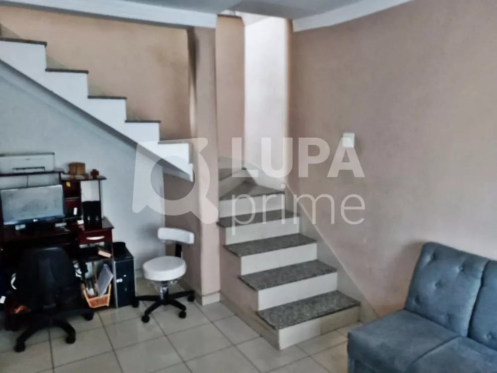 Casa à venda com 3 quartos, 60m² - Foto 4