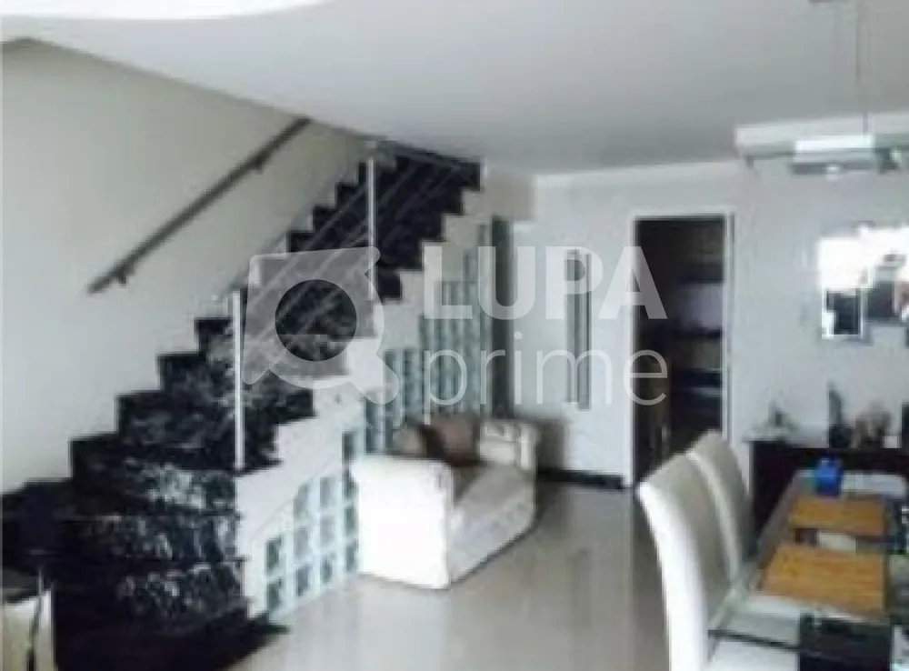 Casa, 3 quartos, 220 m² - Foto 1