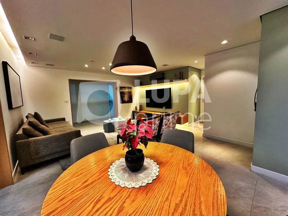 Apartamento, 3 quartos, 160 m² - Foto 1