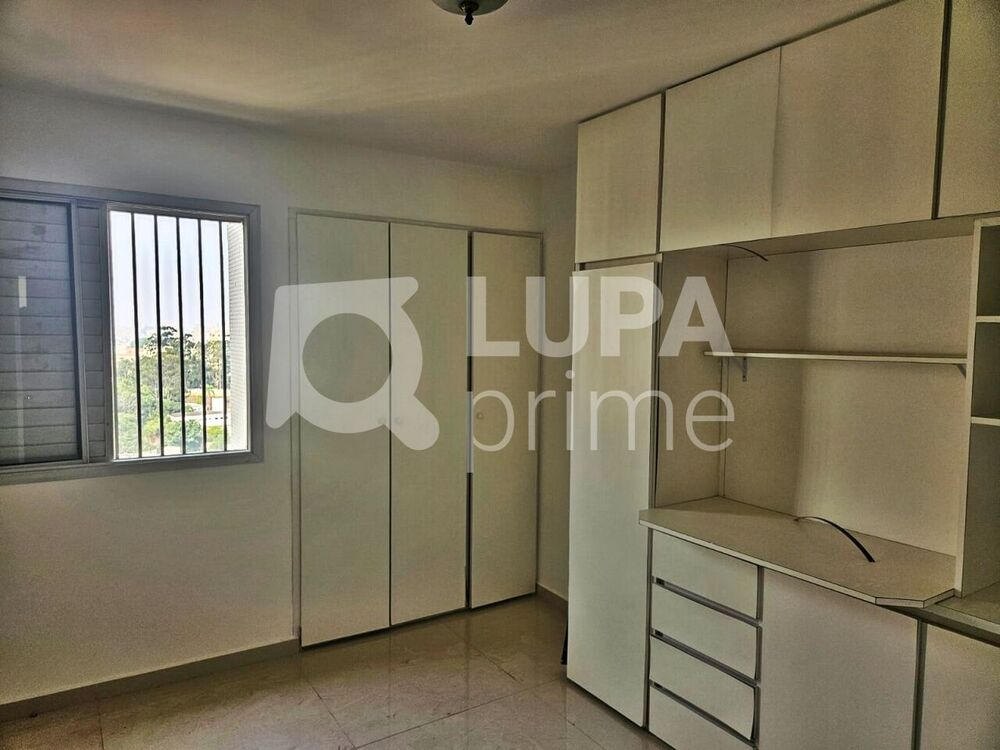 Apartamento à venda com 2 quartos, 100m² - Foto 3