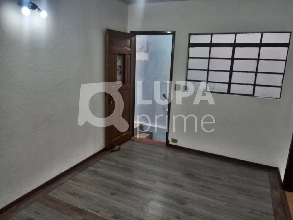 Casa à venda com 3 quartos, 117m² - Foto 1