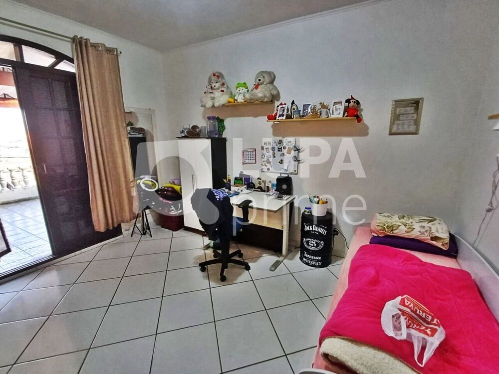 Casa à venda com 4 quartos, 204m² - Foto 6