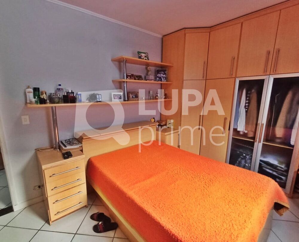 Casa à venda com 4 quartos, 204m² - Foto 3