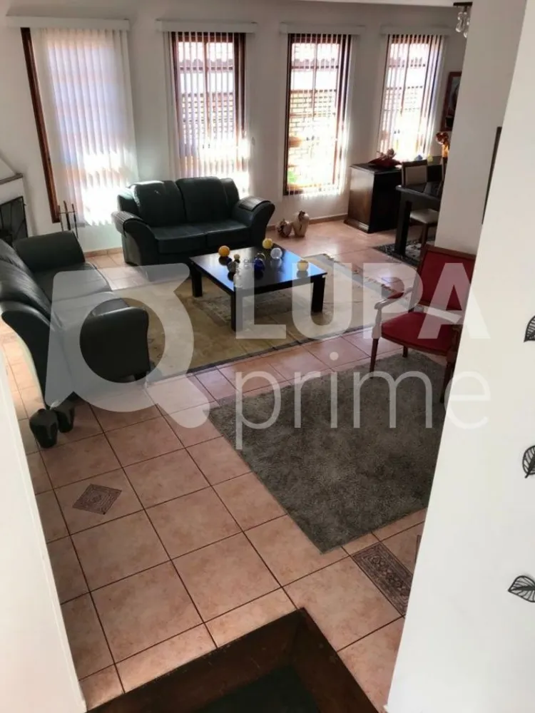 Casa, 3 quartos, 242 m² - Foto 5